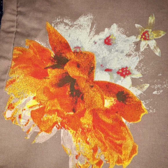 Gap floral khakis size 8 - Picture 2 of 3